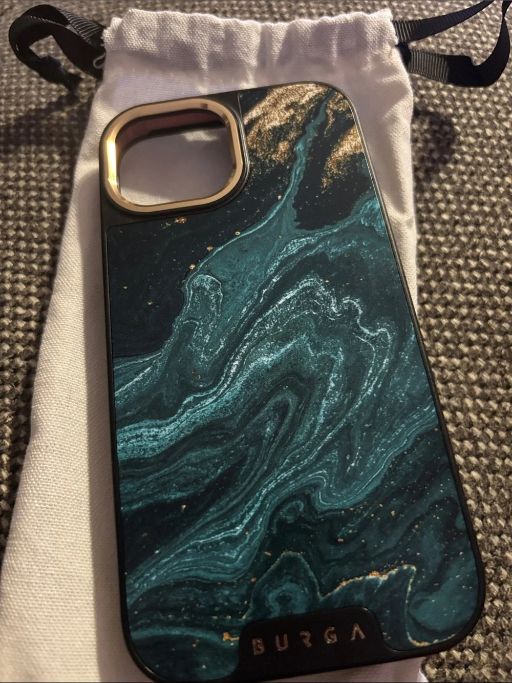 Burga stylish case
